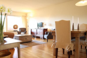 Modern & Central, Ambassadeurs
